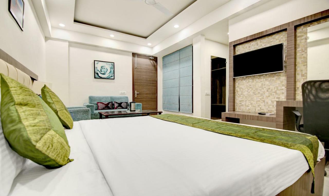 Itsy Hotels Solitaire Амбала Экстерьер фото
